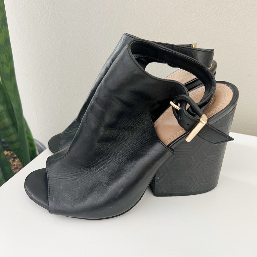 Tory Burch Grove Open Toe Leather Bootie Black Size 7